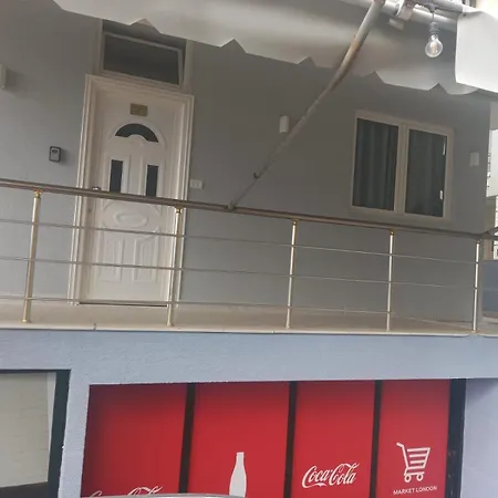 Apartment Local Life By The Sea Durres