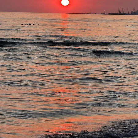 Apartment Local Life By The Sea Durres